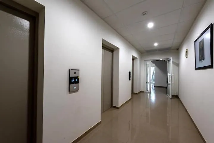Petrovdom Apartments 5-46 In Rc Zhemchuzhyna 38, Zhylianska 68 Kiev Ucraina
